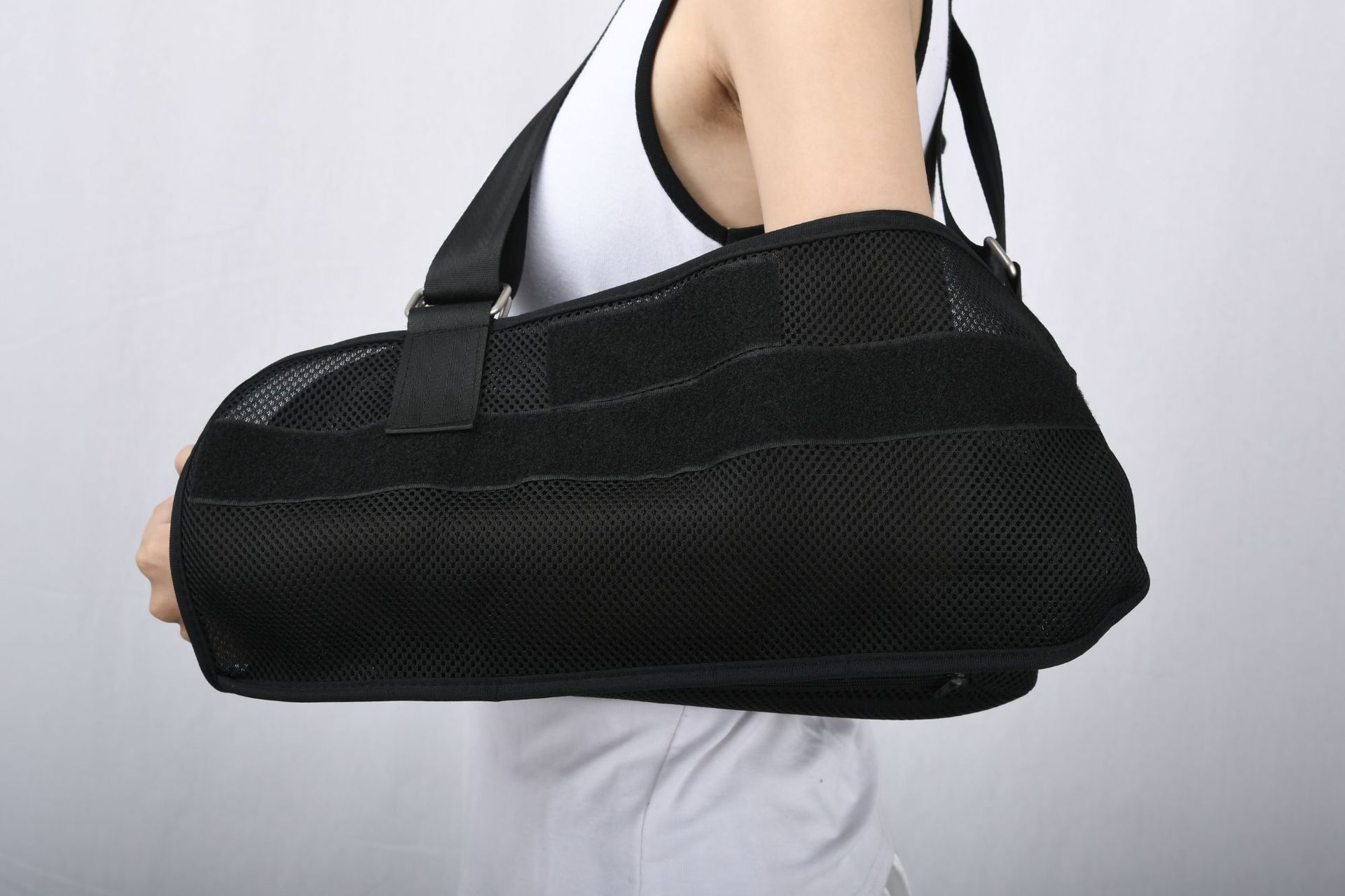 海绵肩外展外固定支具手臂骨折吊带肩关节训练器肩部固定护具