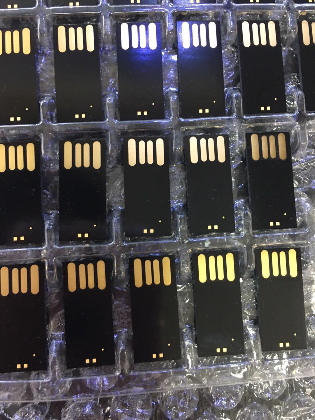 厂家直销长板udp黑胶体16g32g u盘芯片 高速usb2.0金属u盘芯