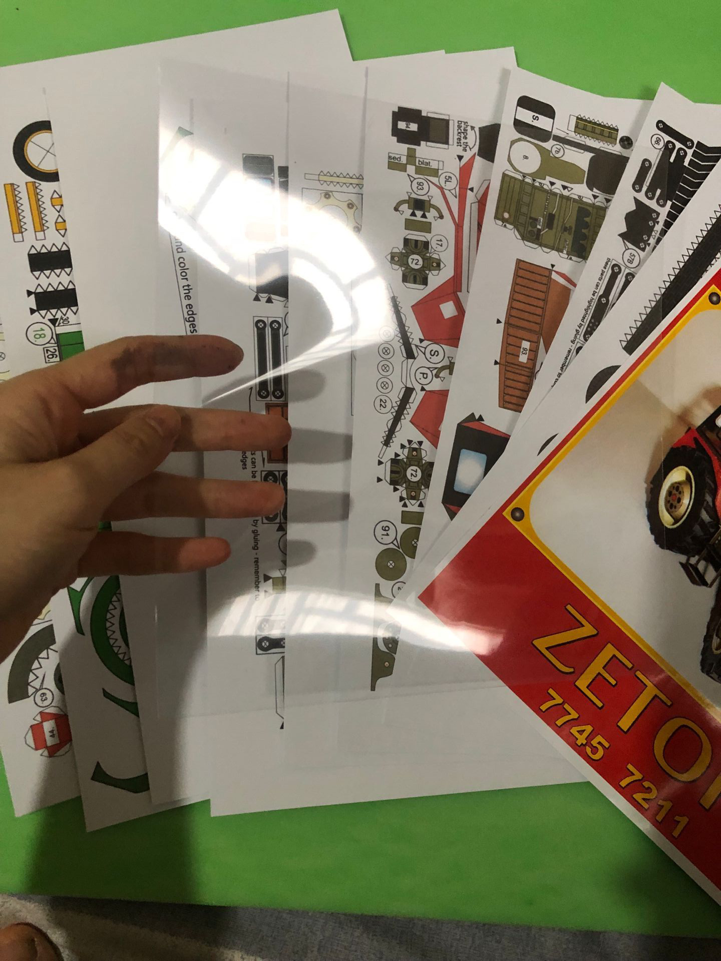 1:32捷克zetor 7745-7211拖拉机 纸模型 农用机械 手工diy剪纸