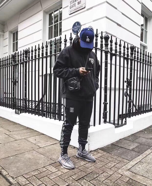 潮牌侃爷同款yeezy椰子新款拼接三杠运动休闲束脚裤子