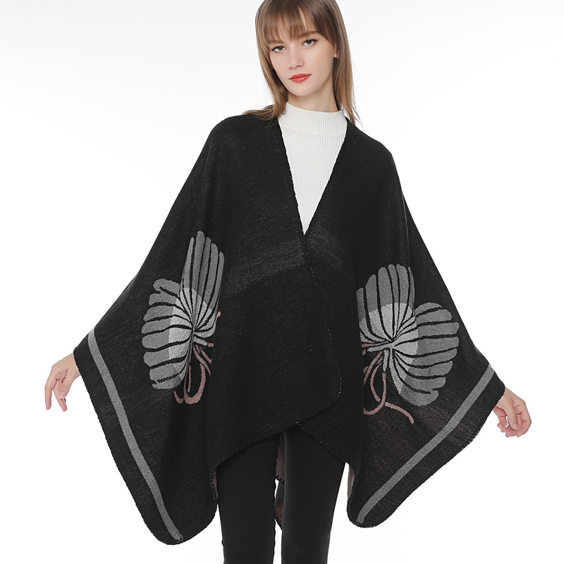 外贸欧美三只蝴蝶斗篷大披肩开叉旅游两用加厚保暖多功能围巾批发