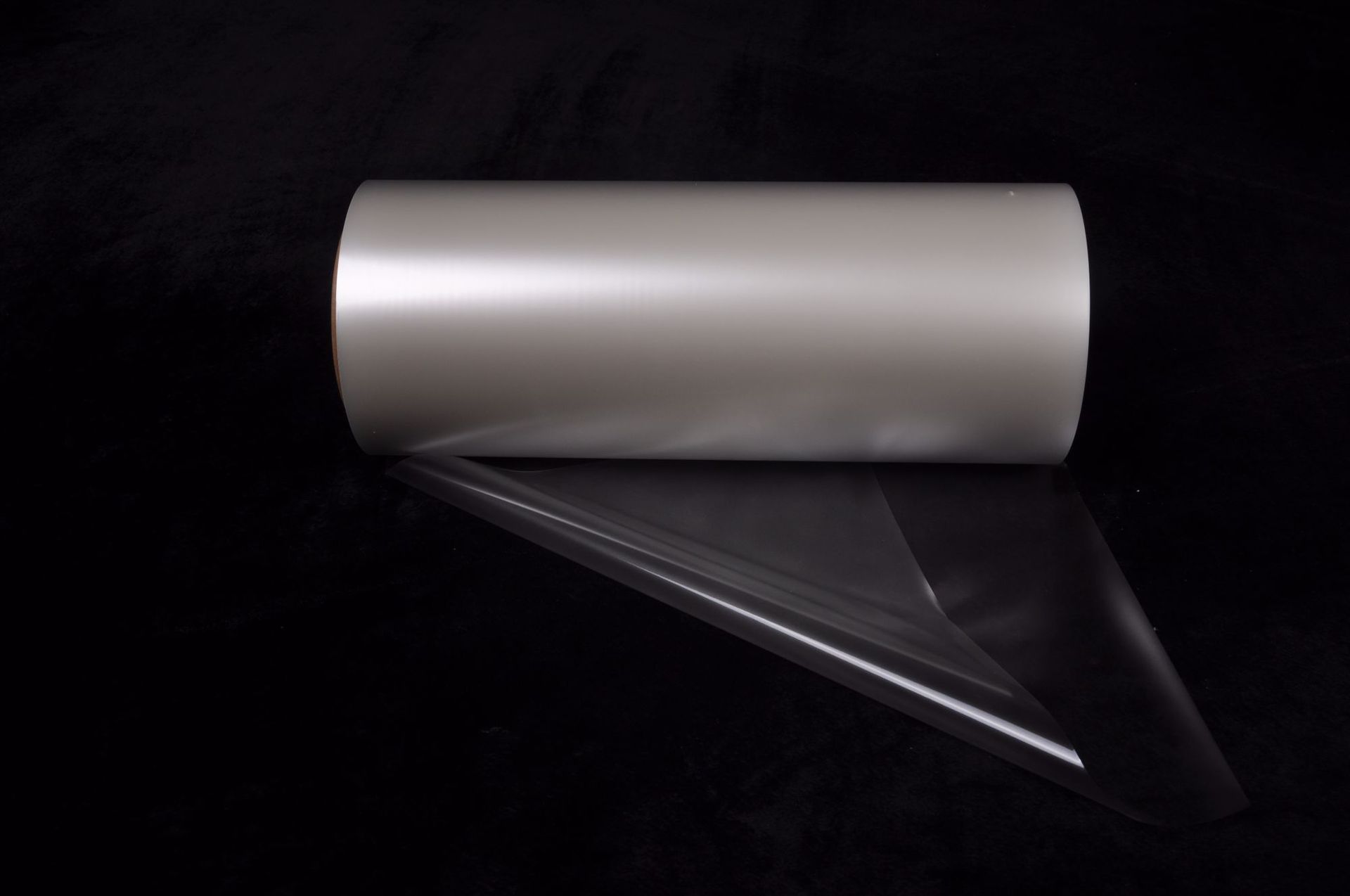 厂家直供抗静电防刮哑膜高端彩盒复膜即涂/预涂防刮哑膜尺寸可定