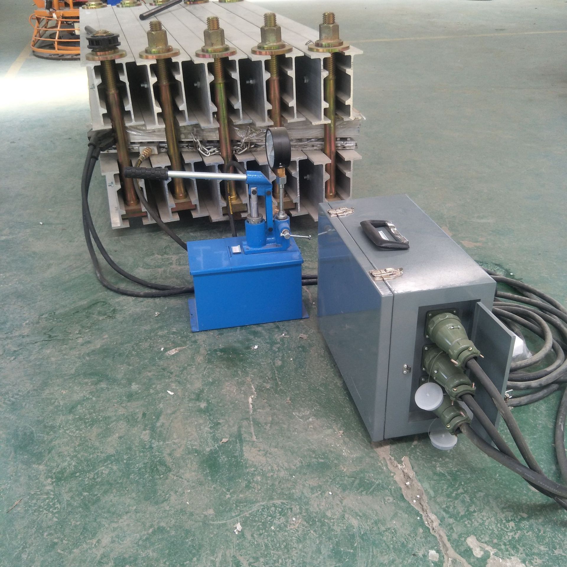 矿用橡胶皮带硫化机 电动全自动皮带硫化机图片 自动皮带硫化机