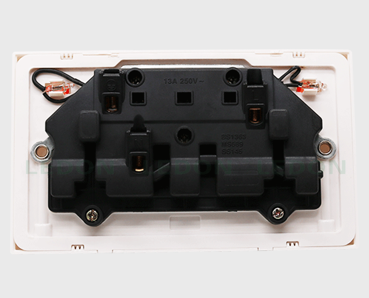 146双联英式插座白色双位13a英标香港英规pc电制面板墙壁插座