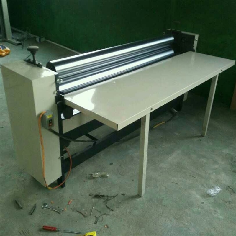 瓦楞纸箱贴面纸涂胶机 经济型手动裱纸机 水果饮料彩箱自动裱胶机