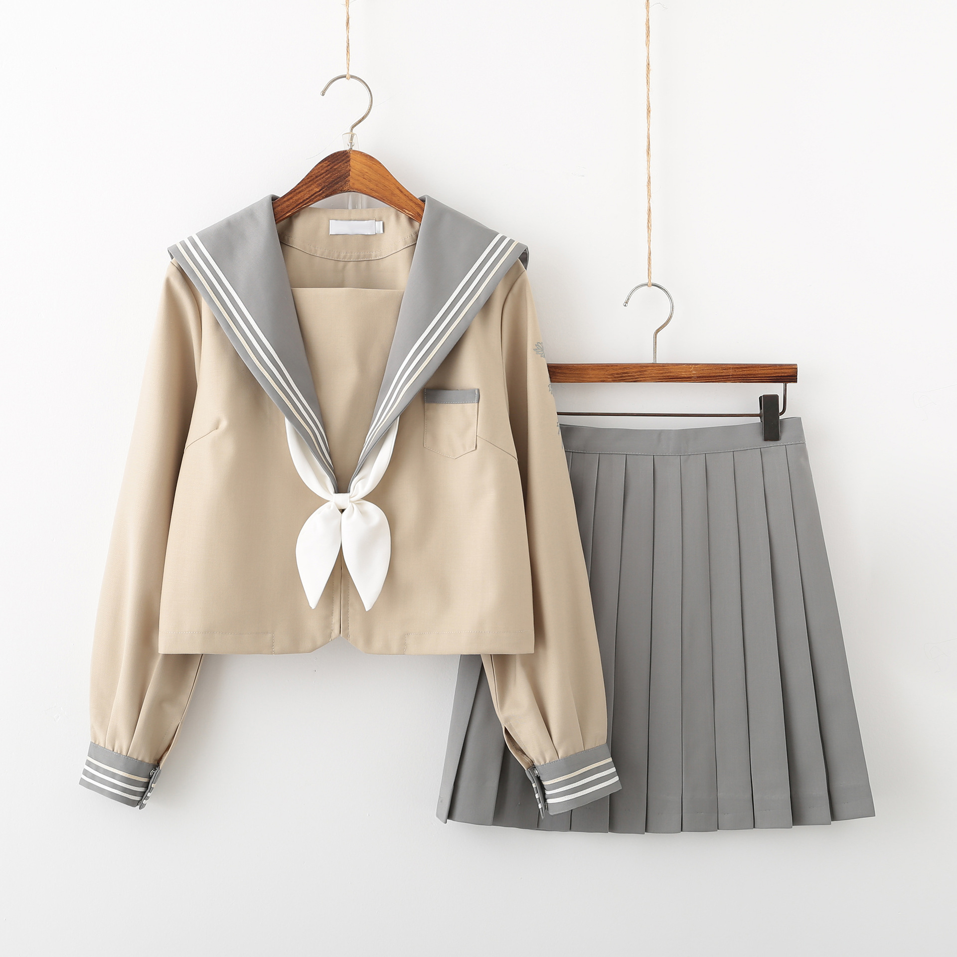 雏菊 软妹jk制服关西襟 三本刺绣水手服套装 中间服 夏服 s58