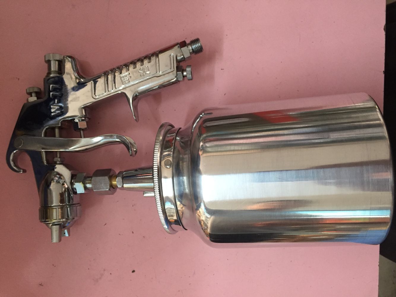 明治喷枪高雾化汽车油漆喷漆枪气动家具喷漆工具木工涂料w-77