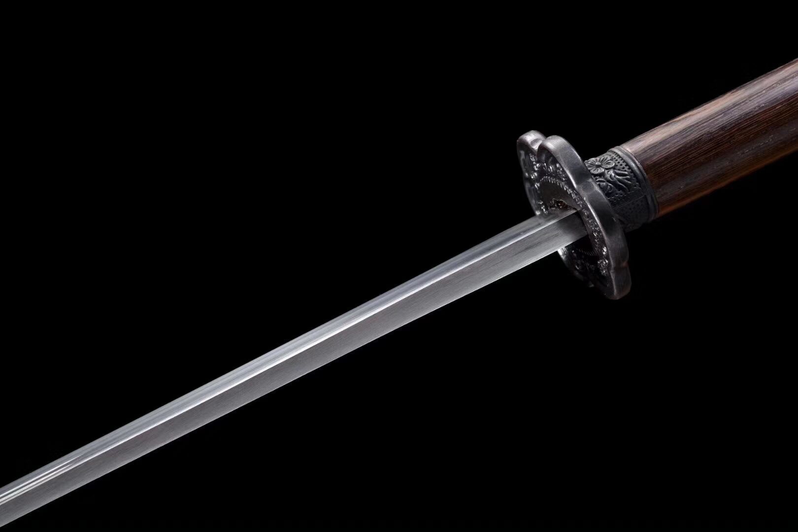 明梅花戚家刀 厂家供应 品质保证 未开刃