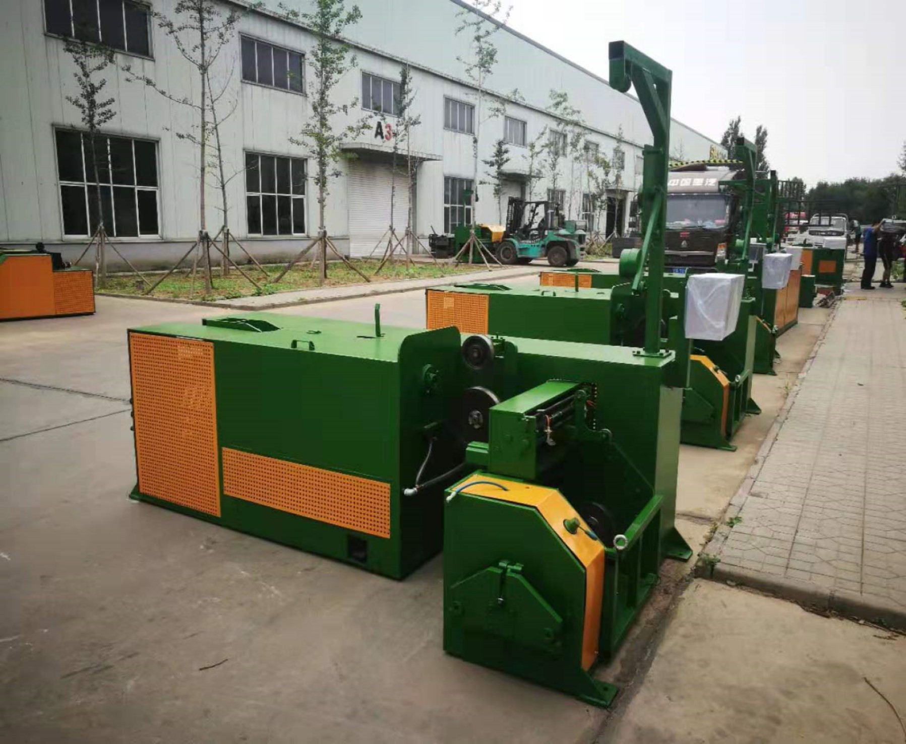 铁丝生丝拉丝机