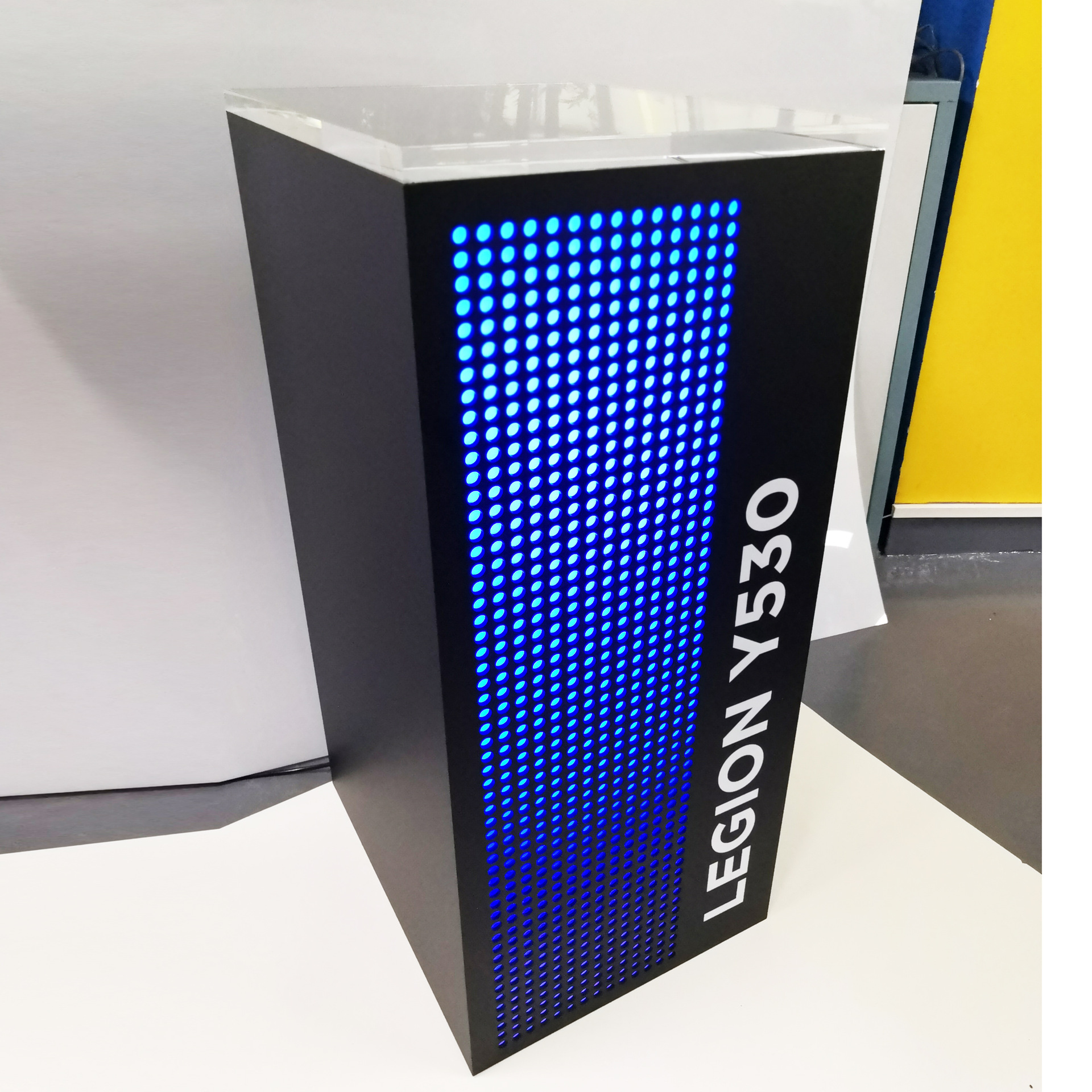 亚克力灯箱 立柱灯箱 酒吧灯箱 异形雕刻灯箱