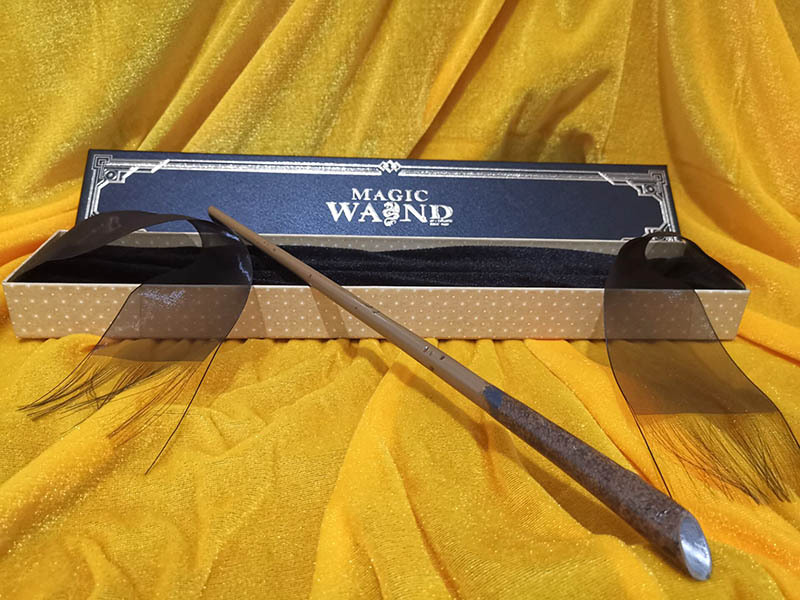 神奇的动物在哪里 魔法棒金属芯 纽特 奎尼 蒂娜 塞拉菲娜盒装