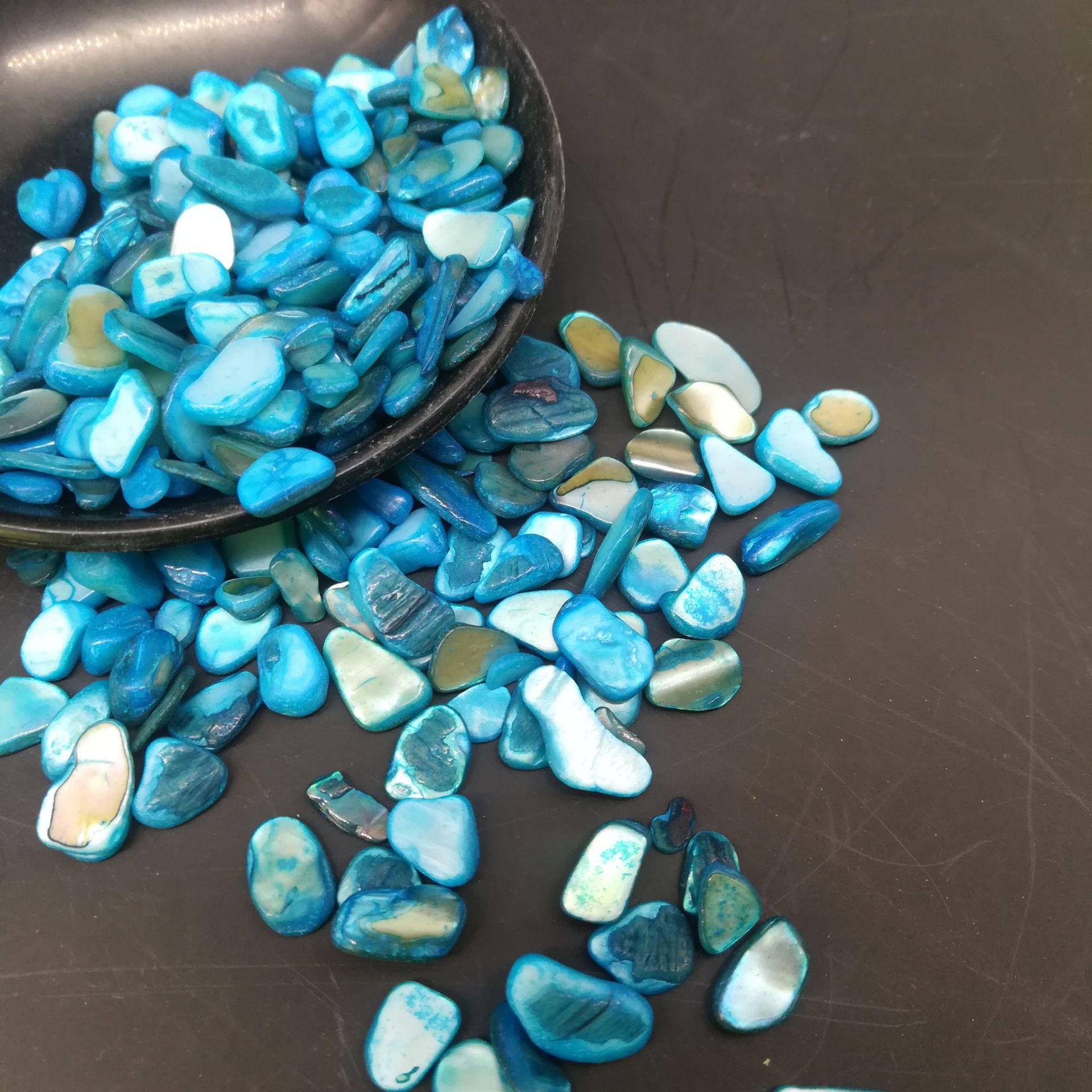 贝壳碎石 彩色贝壳石装饰材料工艺diy手工马赛克用彩色贝壳石-阿里巴