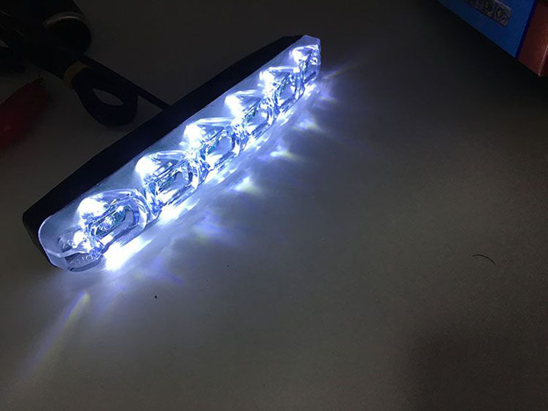 厂家直销汽车改装6led 流水转向灯 双色转向流水日行灯汽车车灯