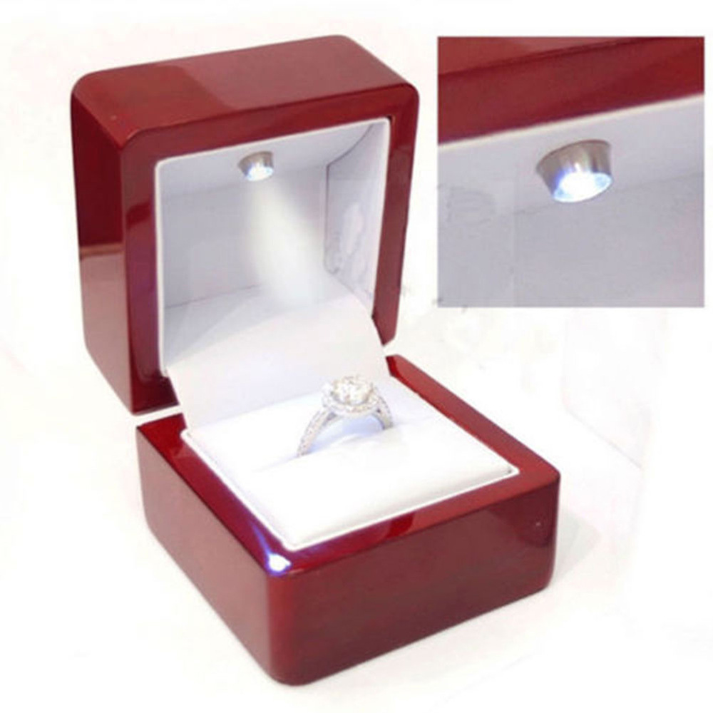 结婚典礼戒指盒图片