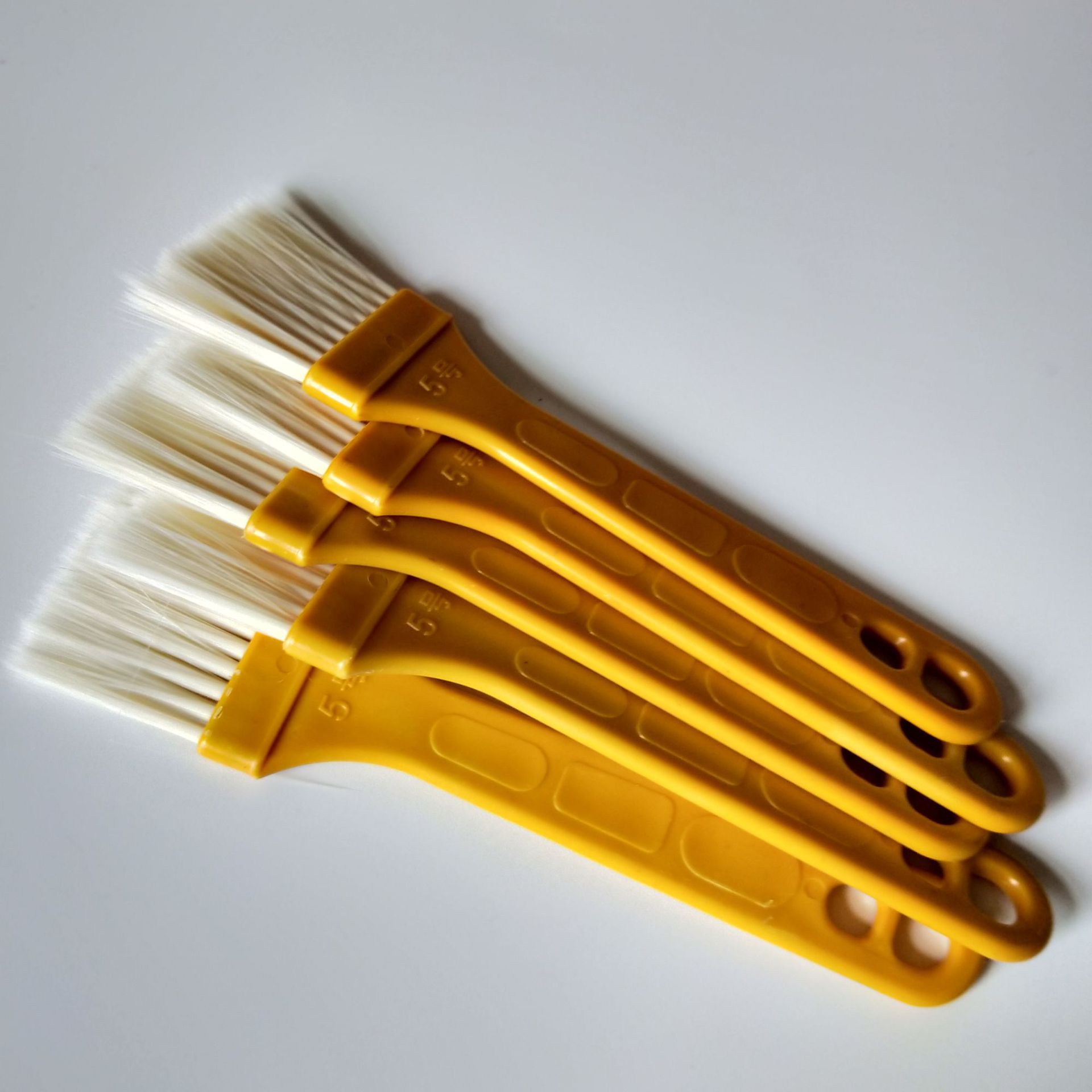 1元店毛刷板刷 黄色毛刷油漆刷 烧烤刷 清洁刷 1元货源