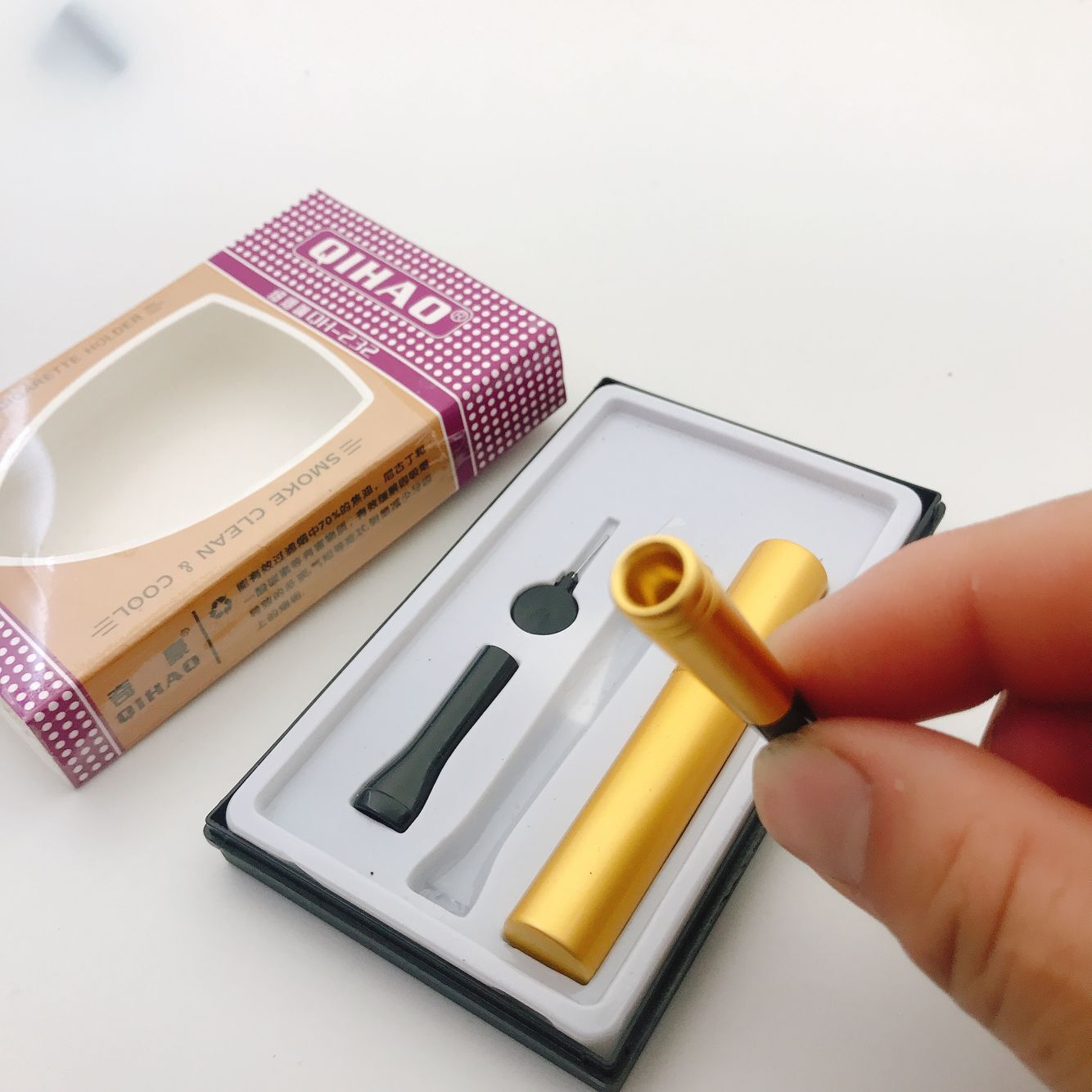 这个细烟烟嘴3个款式  需要那个  自己拍下  当天发货.