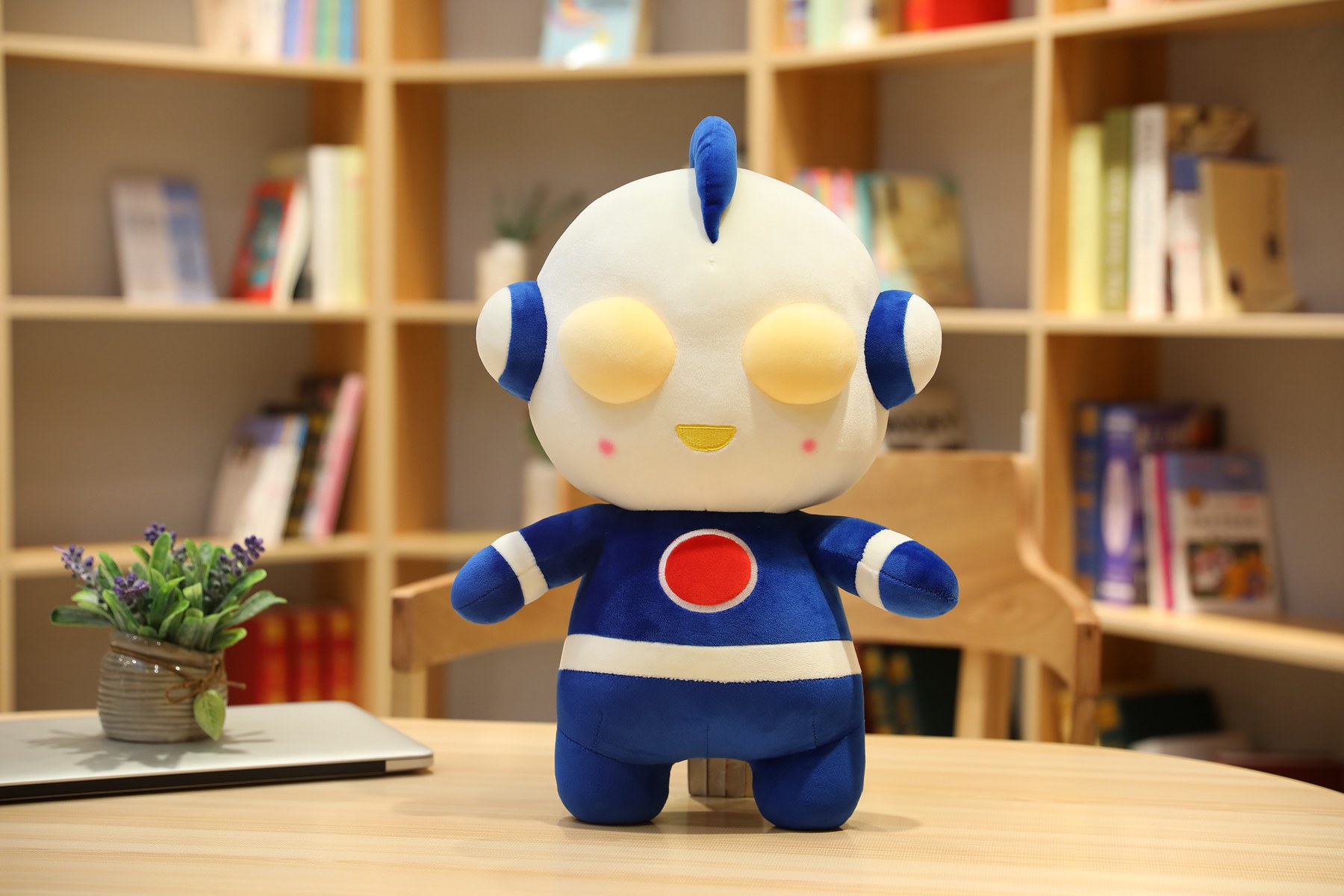 奥特曼毛绒玩具咸蛋超人男孩生日礼物儿童节日礼物睡觉抱枕靠垫