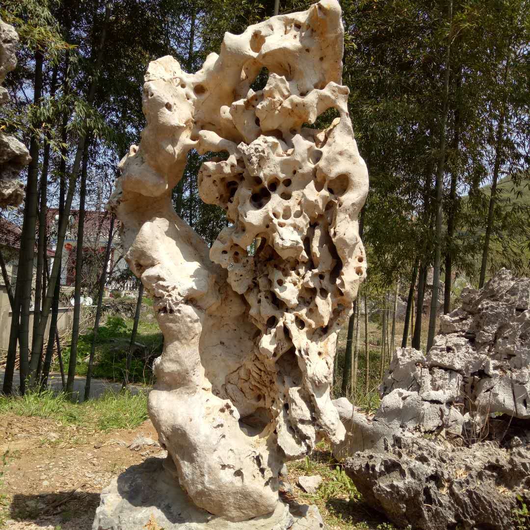 公园广场庭院景观点石太湖石峰石 园林假山石现货批发可零售