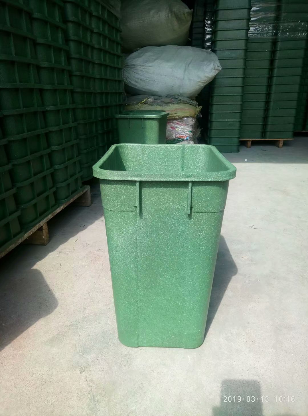 厂家直供果皮箱内胆铝塑垃圾桶模压内桶户外防腐塑胶垃圾桶大内胆