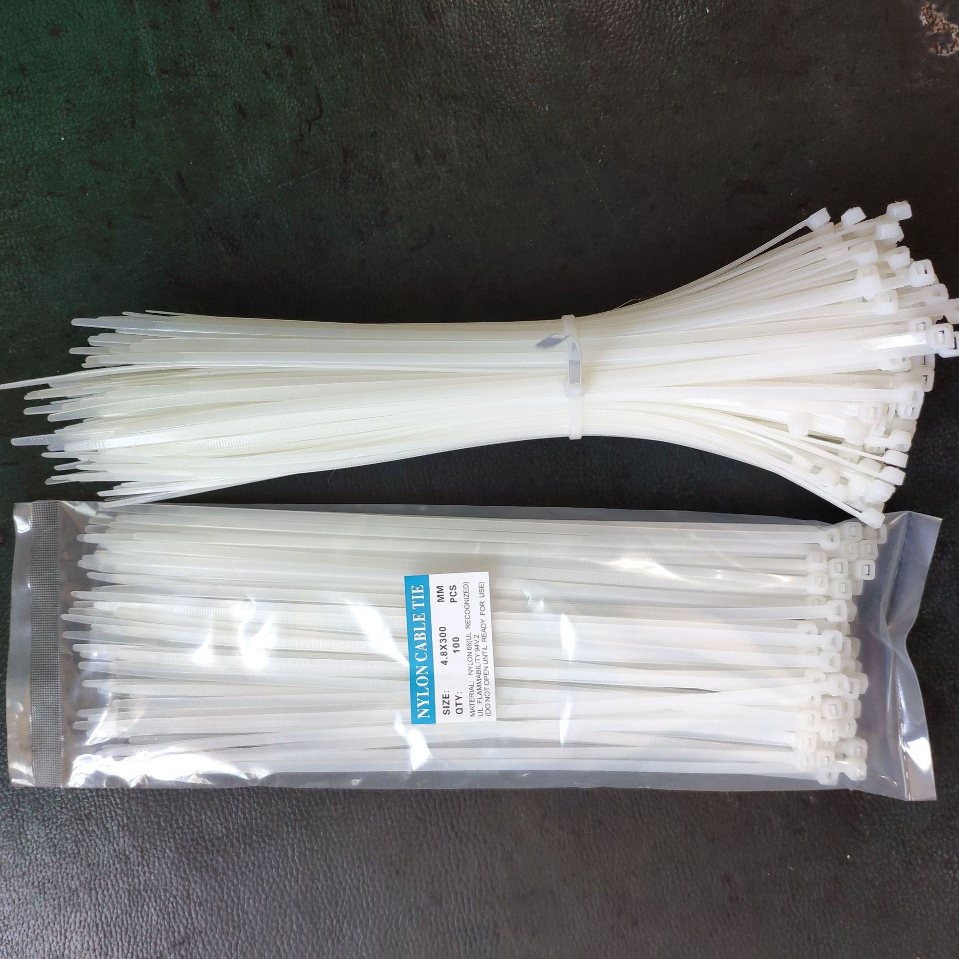 包彩色尼龙扎带