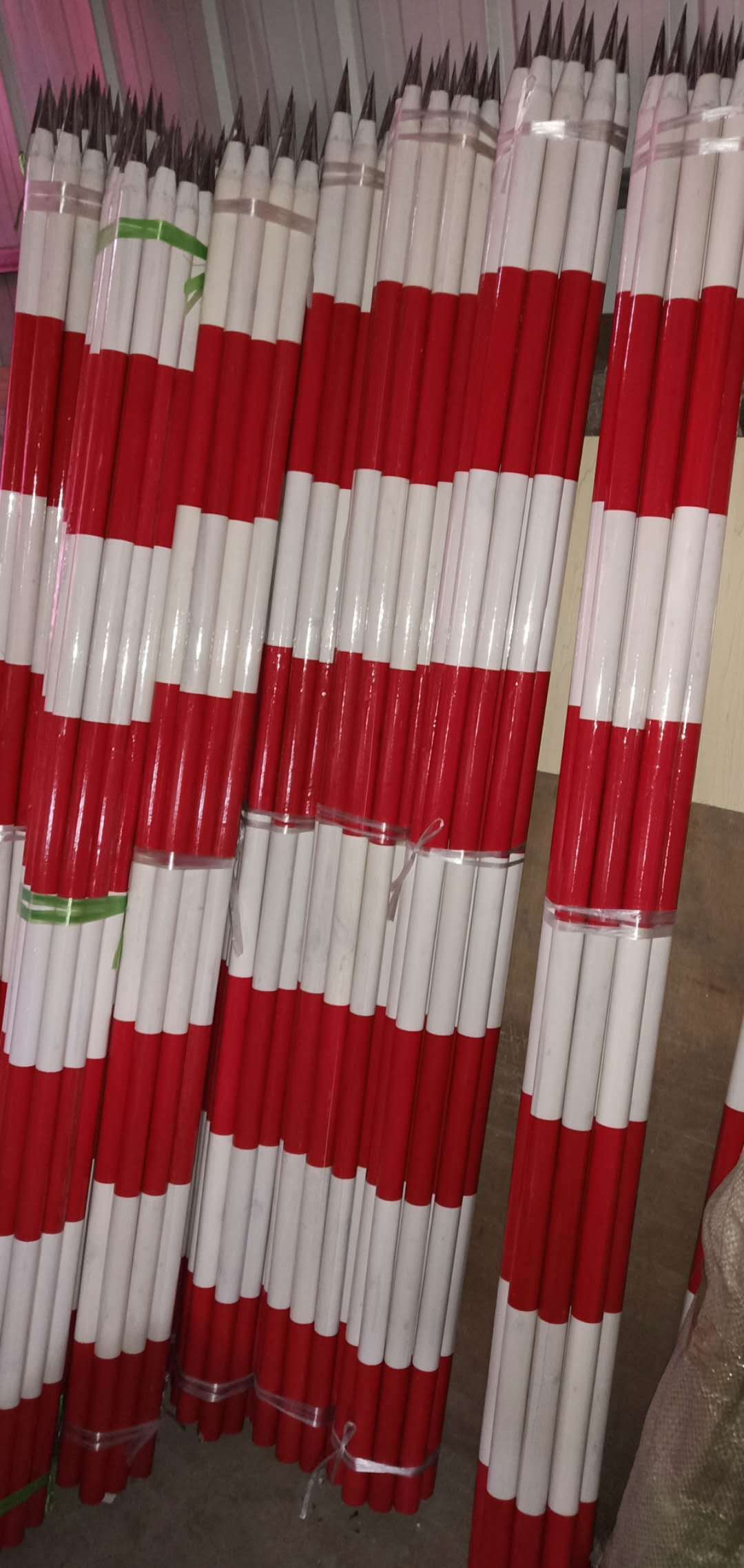 16031测量花杆测量杆测量标杆木质金属头长1.6m测绘仪器 教学仪器