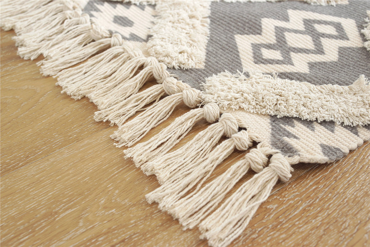 一件代发新款几何图案毛绒编织地毯带流苏 家用飘窗垫防滑地垫