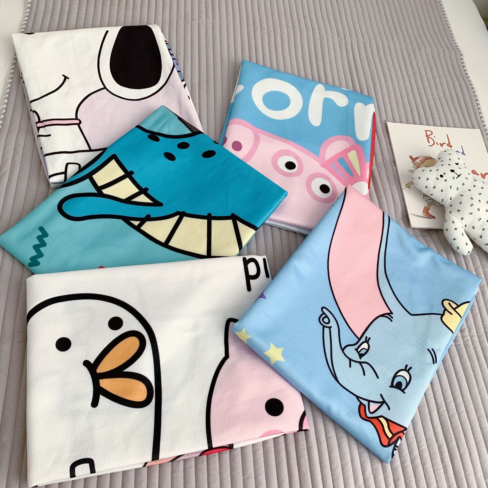 卡通儿童小毛毯夏季薄款盖毯幼儿园空调午睡毯子婴儿抱毯批发