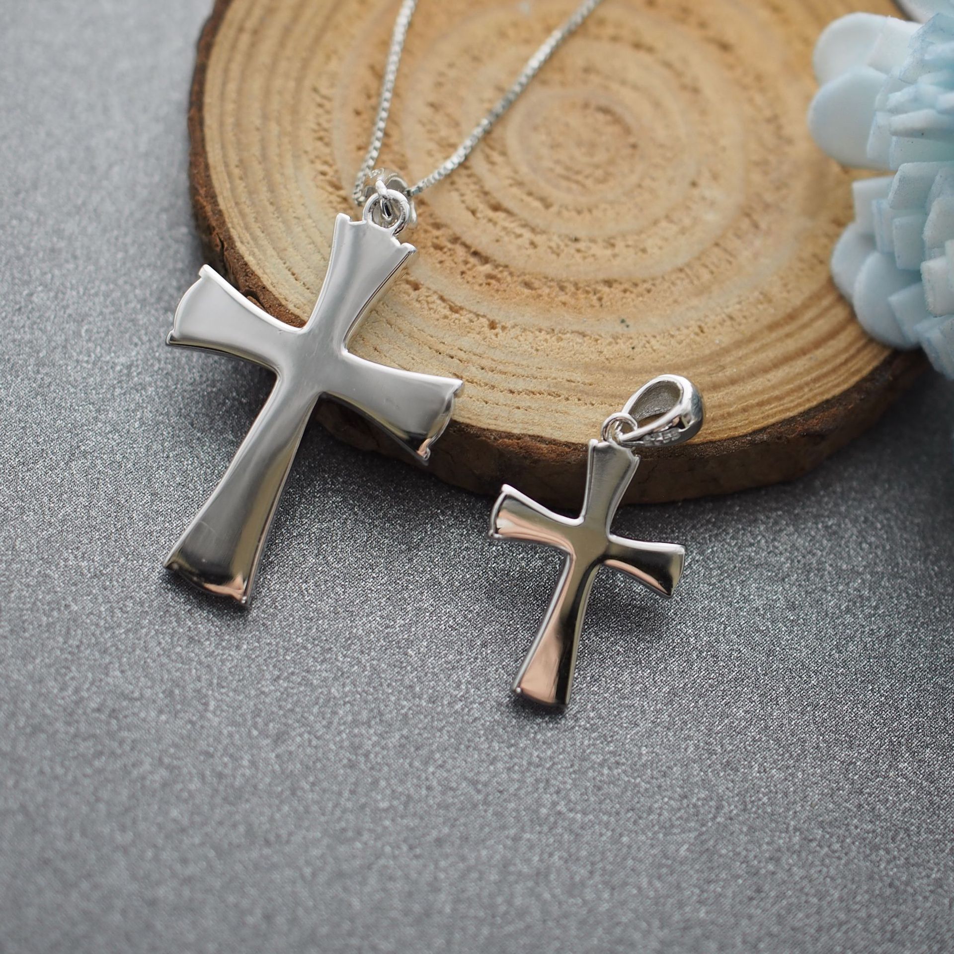 新款立体十字架系列925纯银裂纹基督教项链吊坠情侣款双面两用