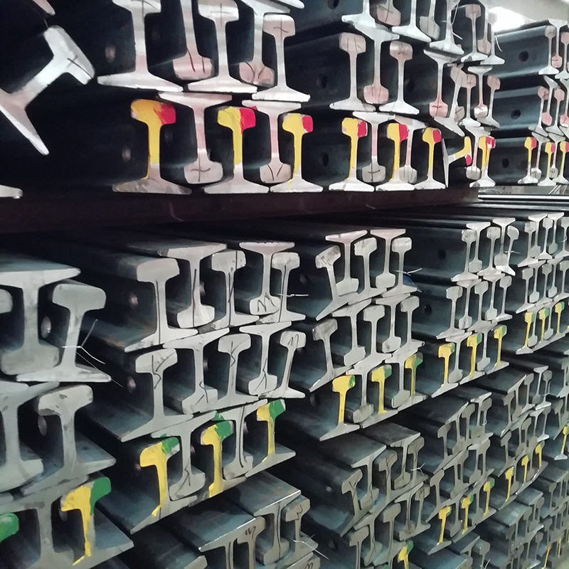 现货批发国标钢轨 u75v轨道钢 邯钢铁轨起重机专用重轨