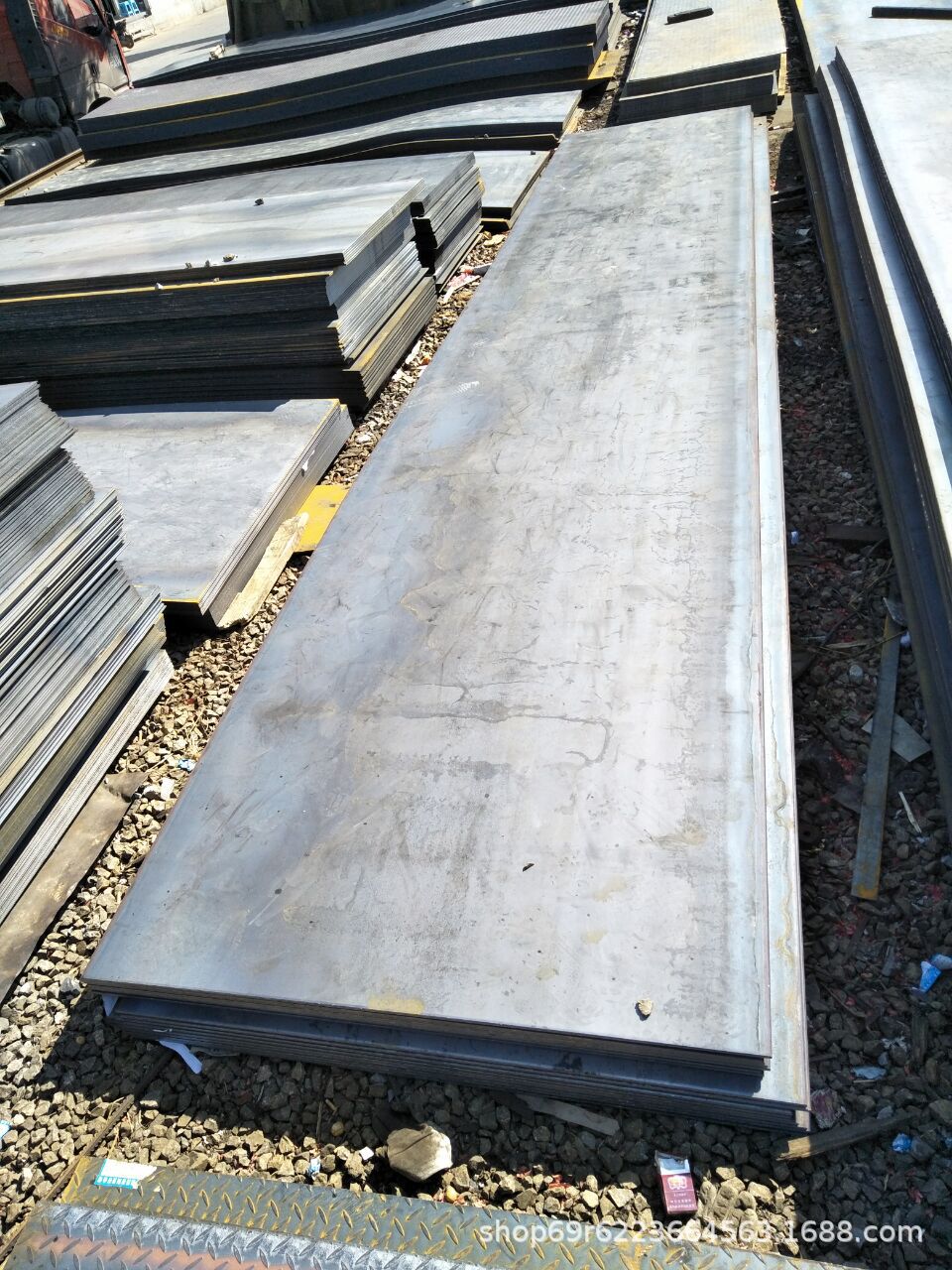 品种的钢板如汽车大梁钢板,花纹钢板,不锈钢板,耐热钢板等品种是同薄