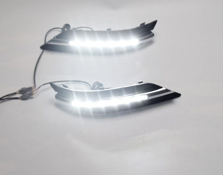 适用于奔驰b180 b170 b200 b150日行灯w245led日间行车灯 08-10年