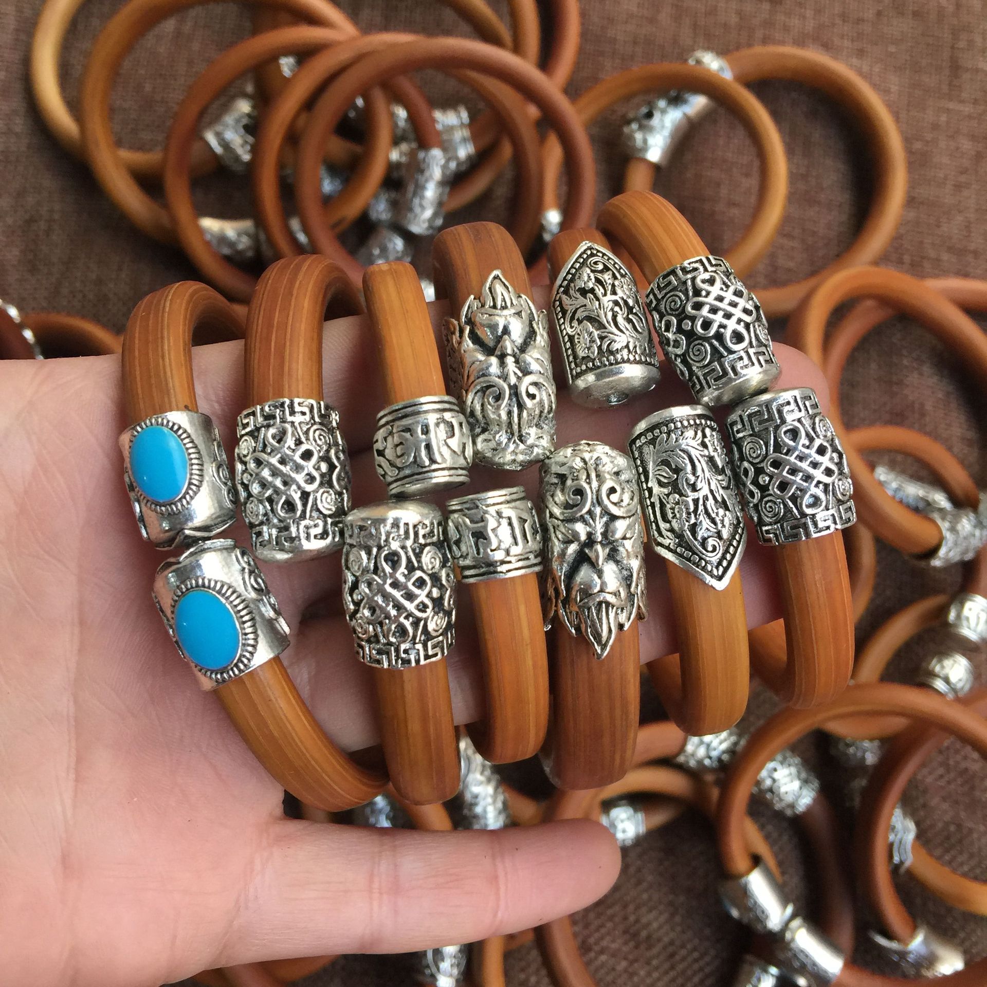 金刚藤手镯旅游景区双银色头金刚藤庙会地摊夜市