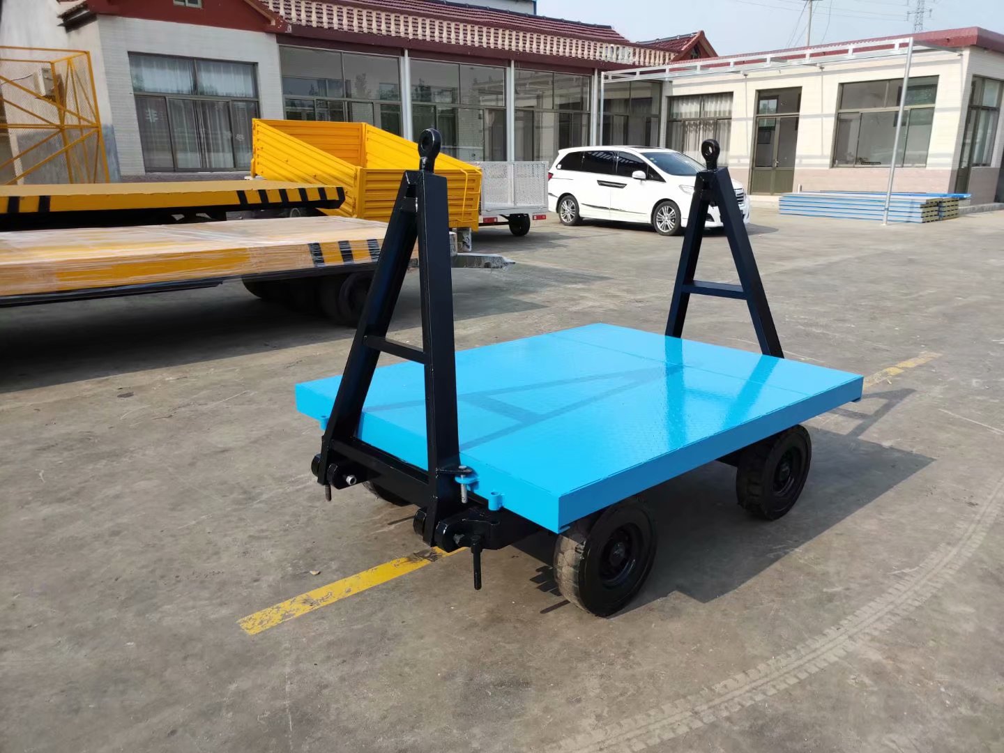 89吨平板拖车 双向牵引 厂家供应