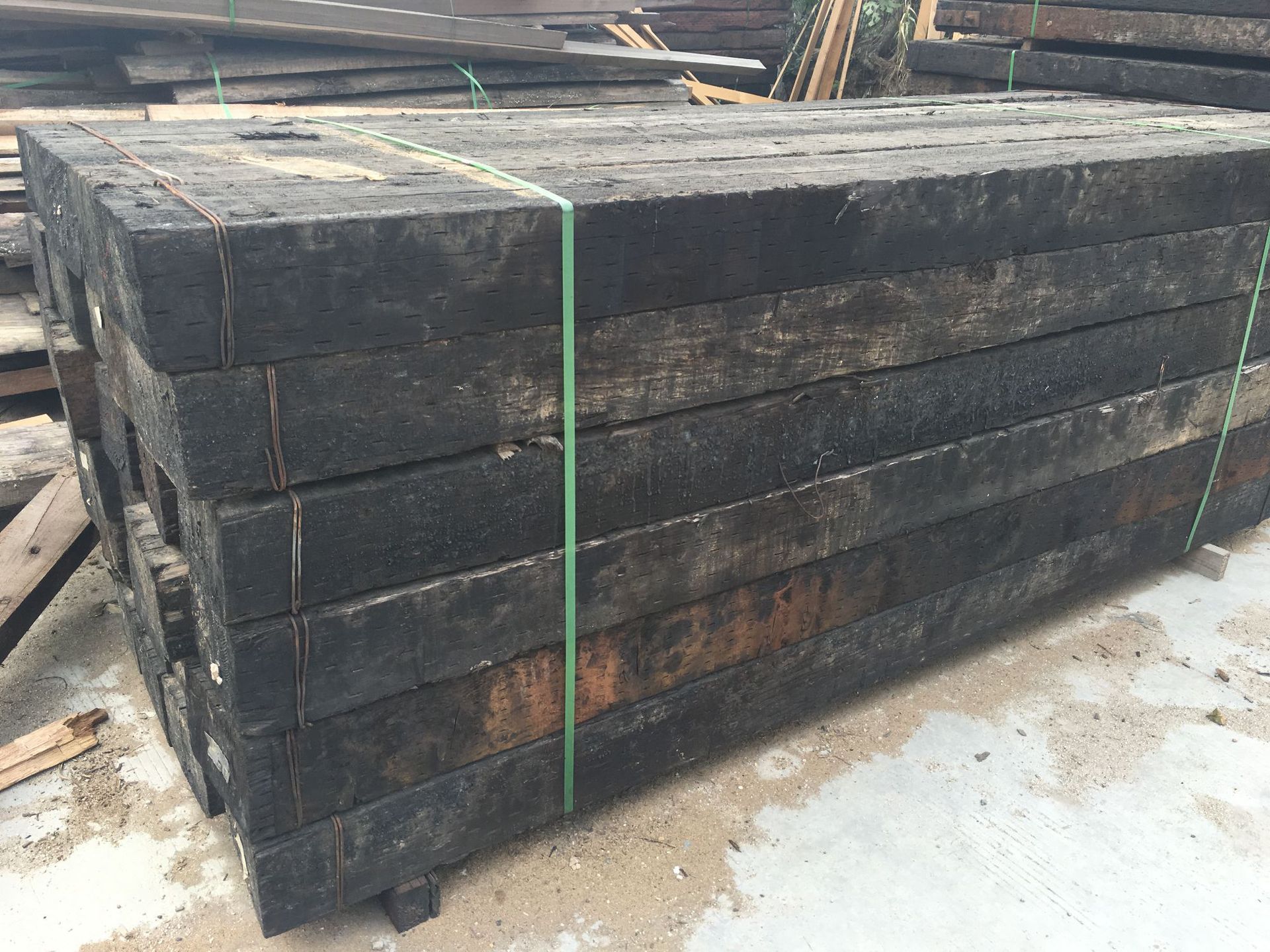 枕木出售,铁轨枕木定制,旧枕木定制,深圳枕木