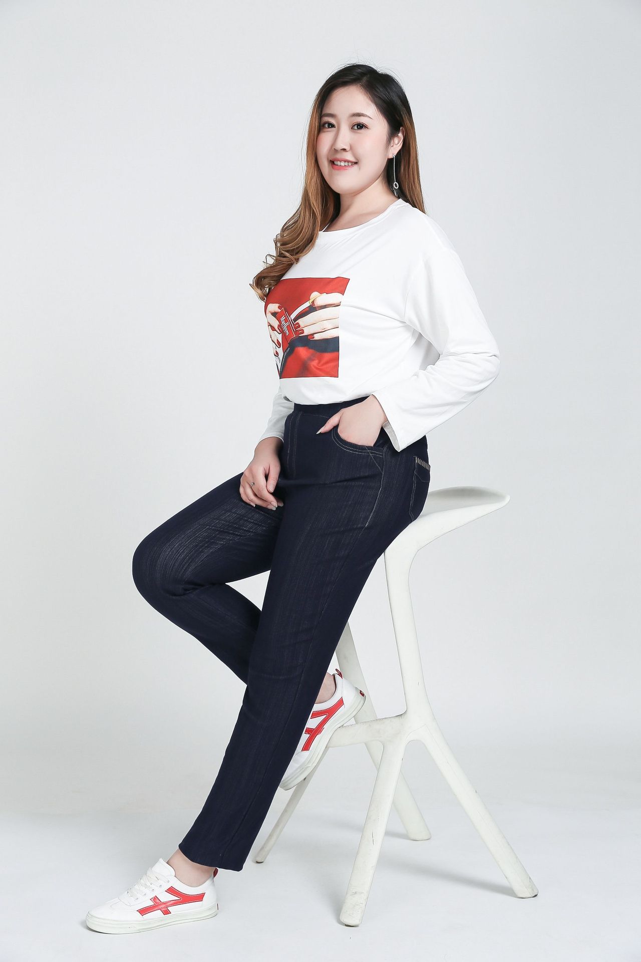 特大码300斤牛仔裤女超大号女装长裤250斤松紧腰加大码200斤女裤