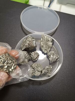 熔炼用高纯铪块 99.95% 规格20mm左右 规格可定制 厂家直销