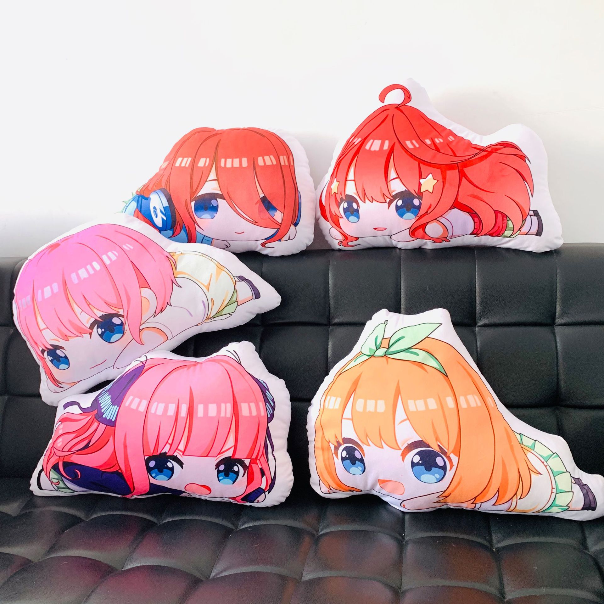漫展二次元动漫周边五等分花嫁抱枕靠垫动漫周边二乃三玖趴趴枕
