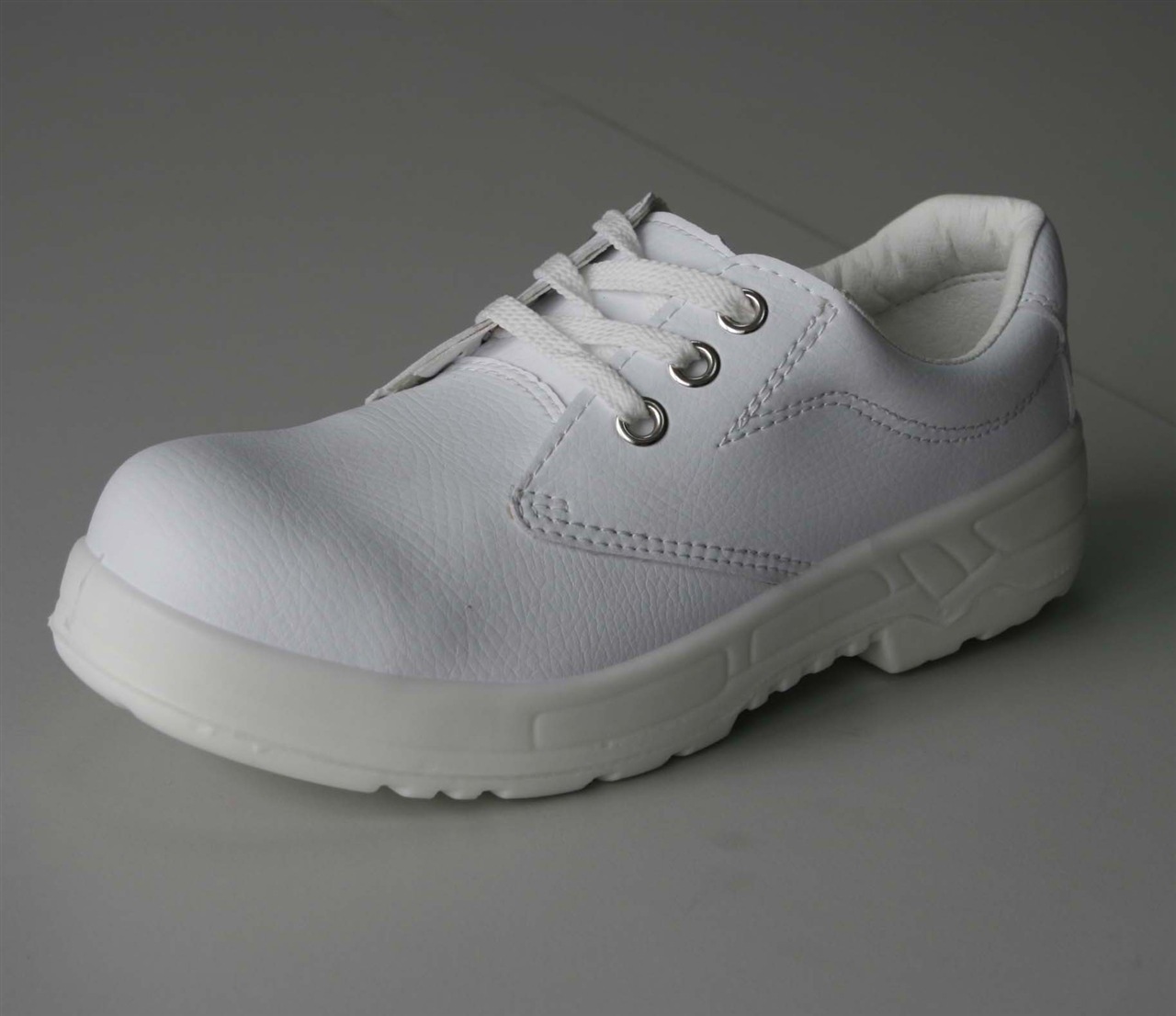 白色防砸安全鞋 防静电安全鞋 无尘劳保鞋 总统牌 cr603st