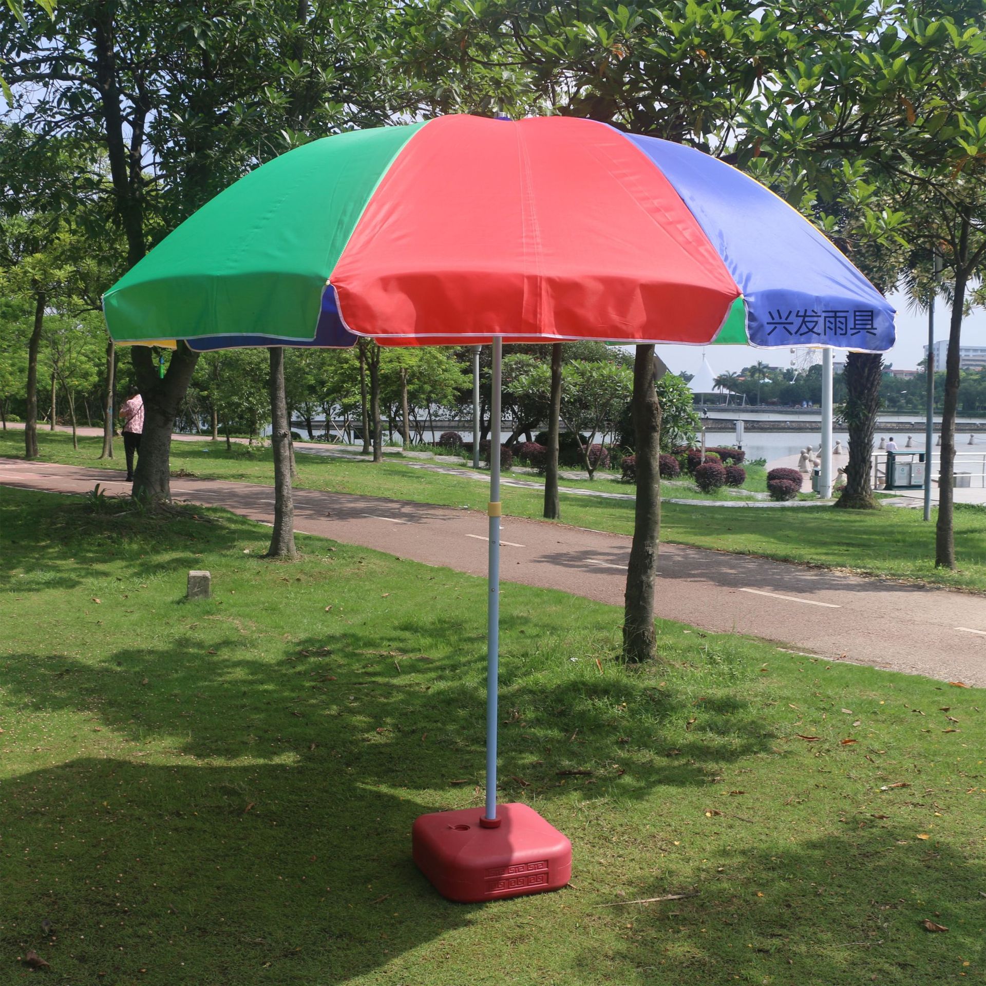 双骨户外遮阳伞摆摊伞大型雨伞太阳伞地摊沙滩伞圆伞防雨大广告伞