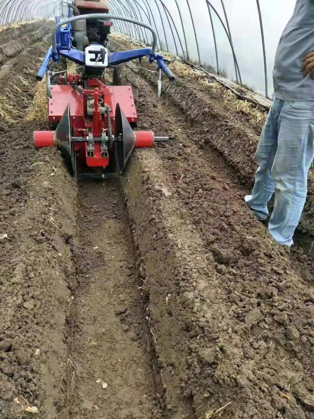 高效率柴油手扶拖拉机大棚草莓种植机果园迷你起垄机