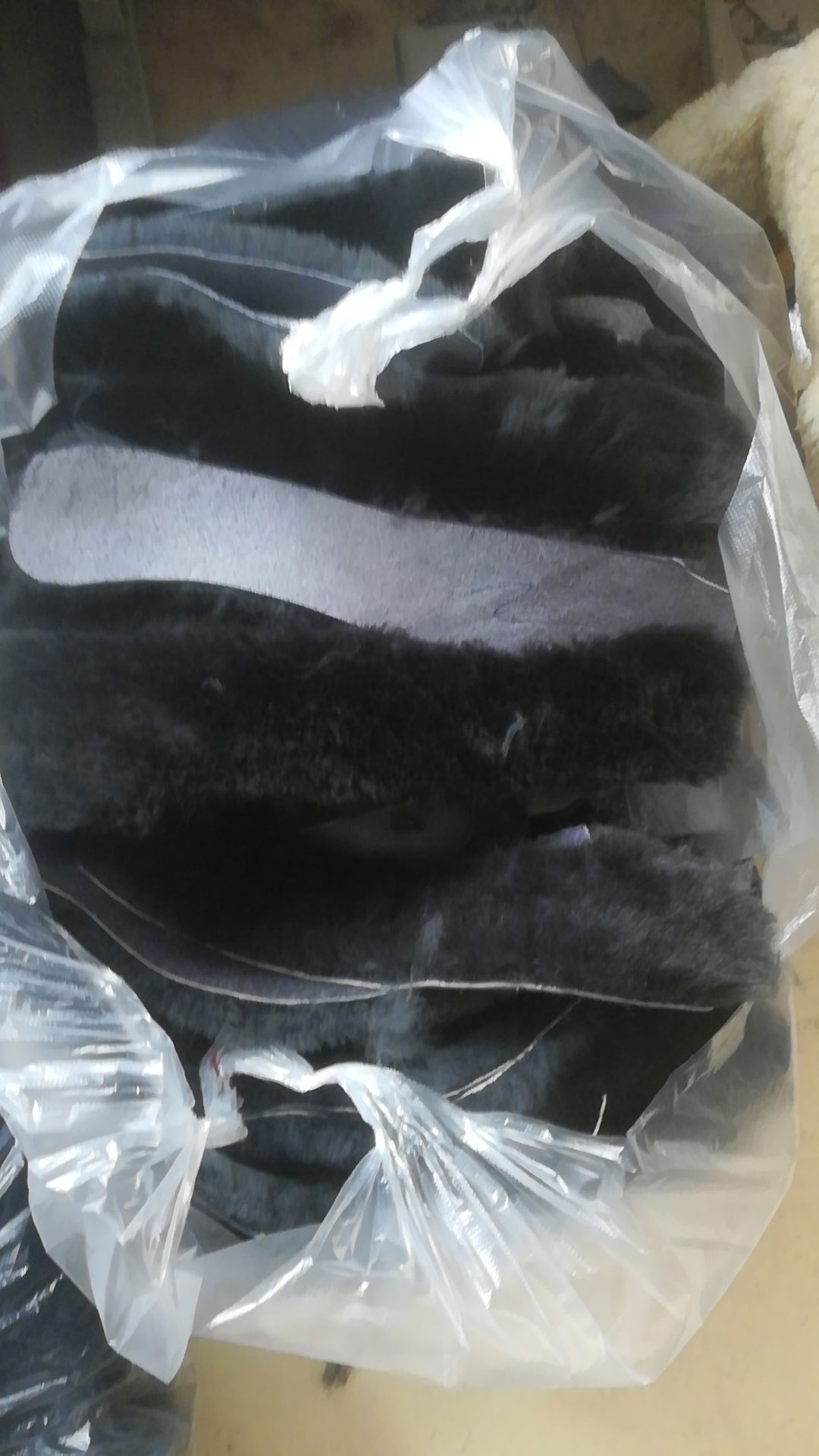 订制各种颜色皮毛一体染色鞋里皮鞋口羊毛