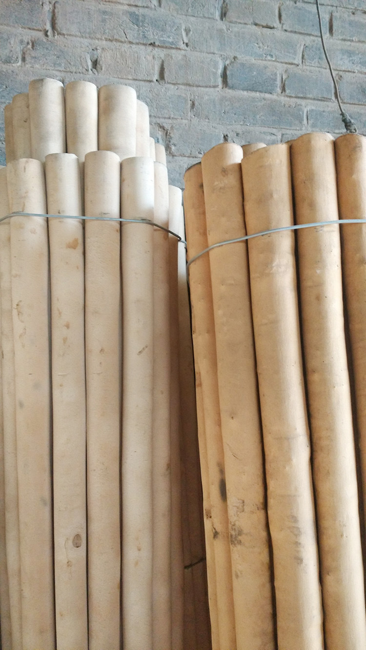 源头厂家 白蜡杆 武术棍 少林寺训练棍 武术学校用品