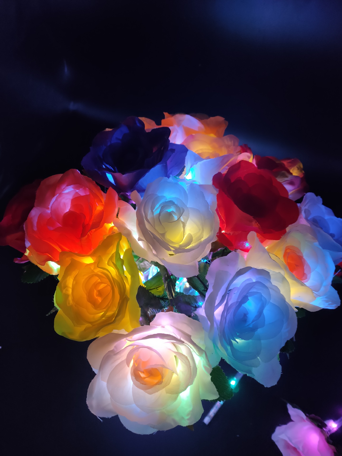 新款闪光玫瑰花发光棒发光玩具魔法棒led发光地摊情人节礼品