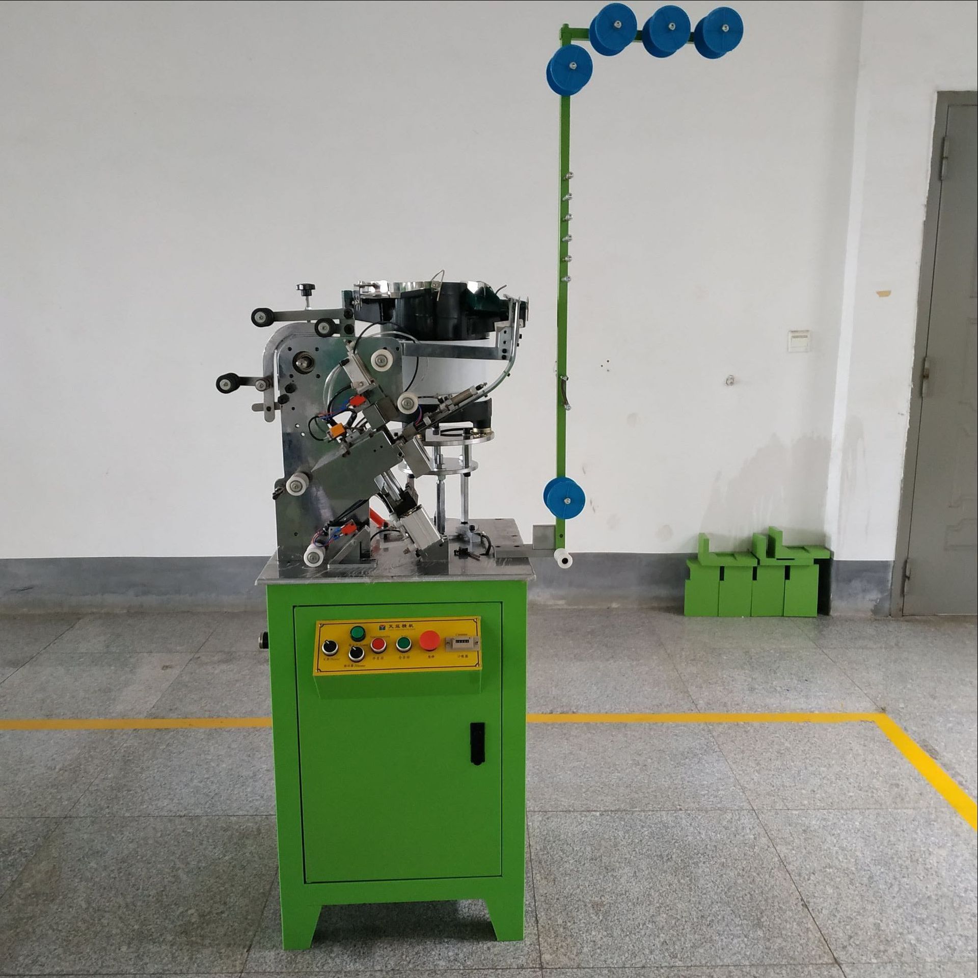 供应拉链机械拉链机械设备全自动拉链单边穿头机全自动穿头机