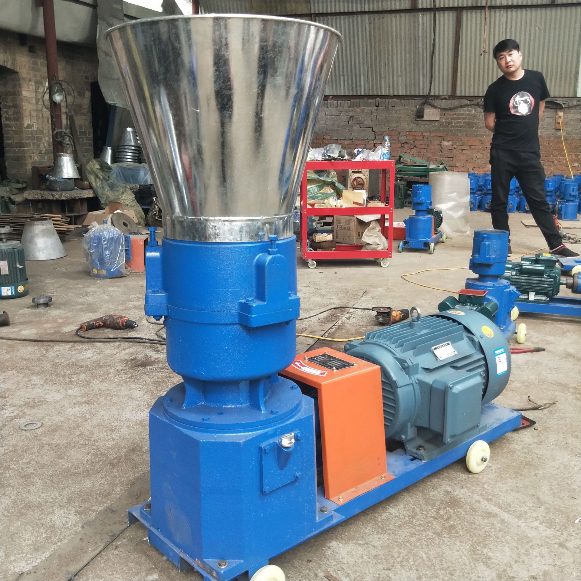 狗粮颗粒饲料机 水产鱼饲料颗粒膨化机 120型秸秆豆粕颗粒饲料机