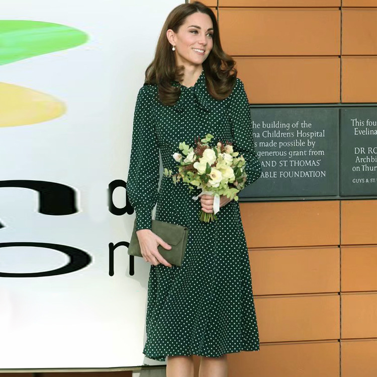 英国凯特王妃款早秋新款端庄优雅蝴蝶结领气质真丝缎面细纹连衣裙