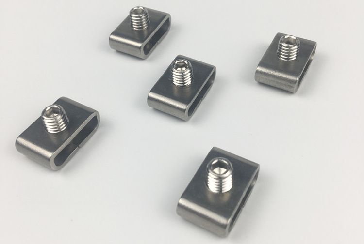 304不锈钢螺丝扣 金属卡扣 不锈钢扎带搭扣 桥架扎带扣 卡子 25只