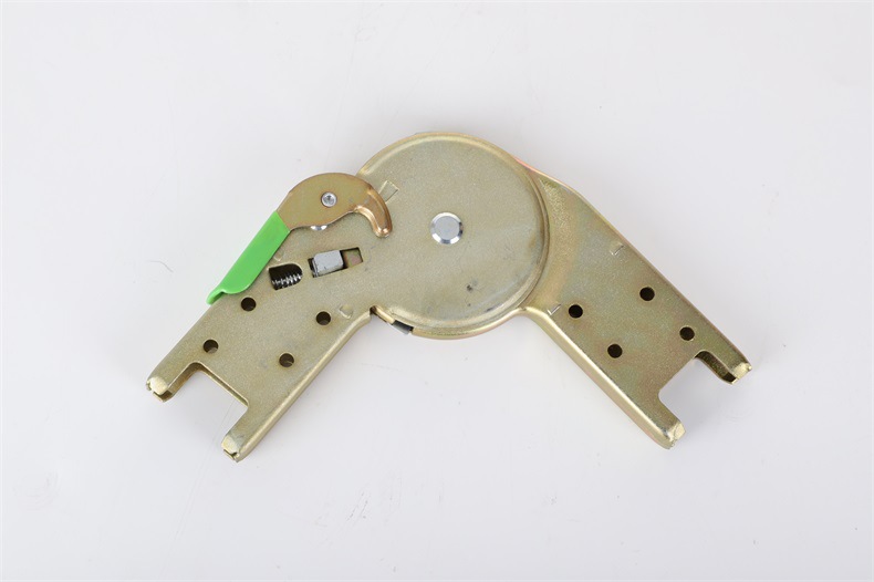 厂家跨境出售 折叠家用阁楼梯子配件 多功能梯子关节头批发