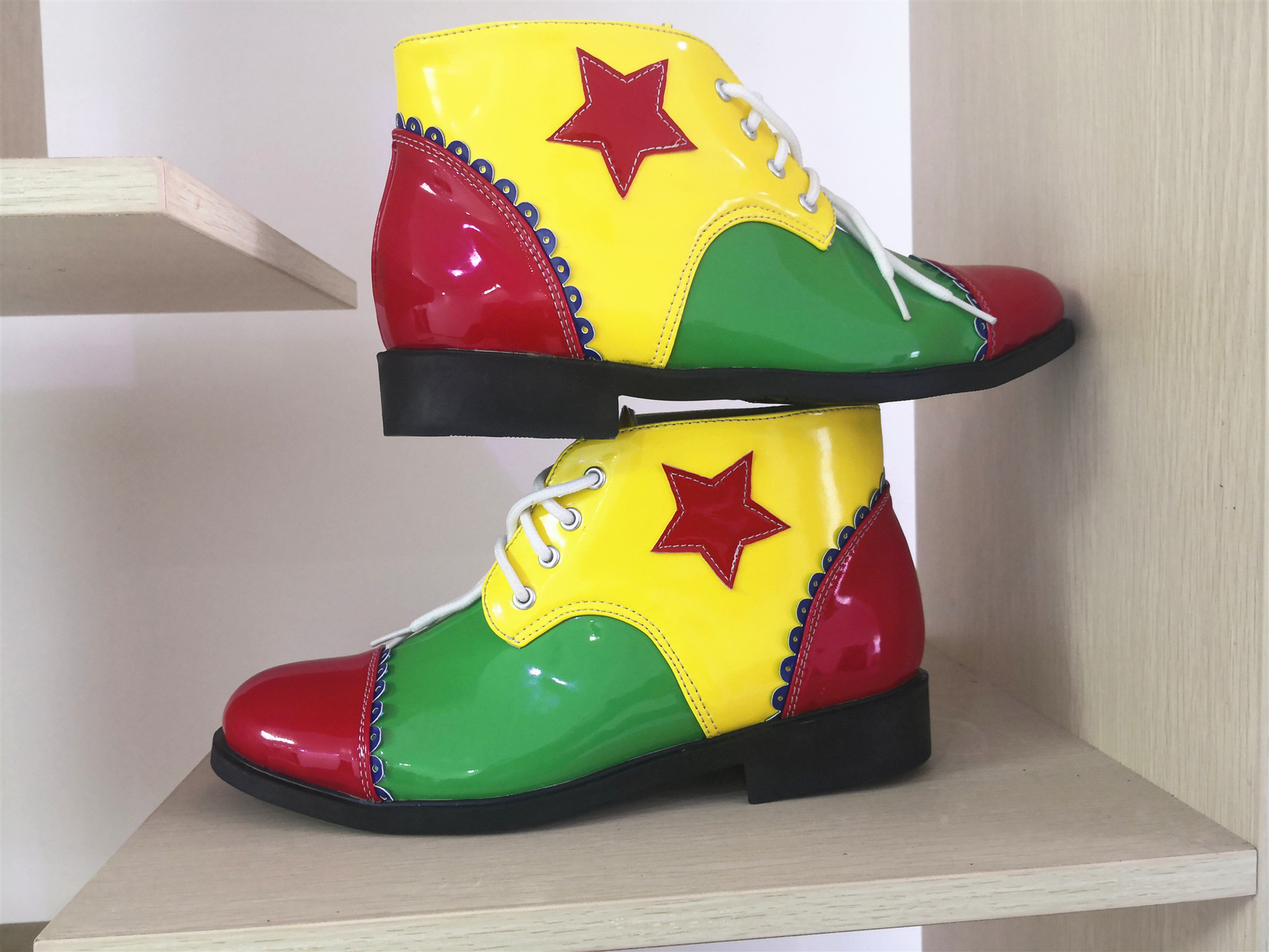 新品cos动漫小丑服装配件配饰小丑鞋子文艺演出鞋创意小丑鞋 pu革