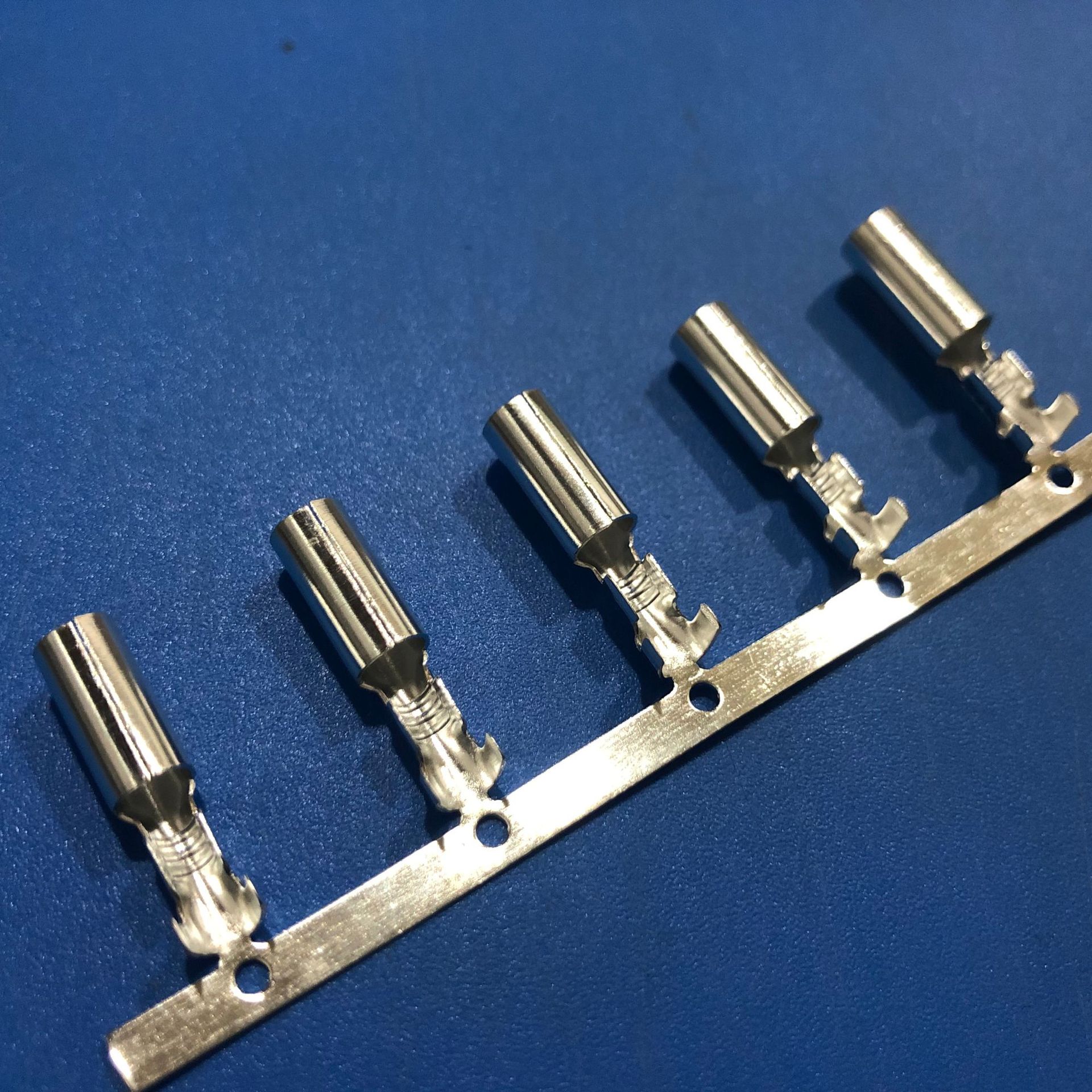 5子弹头 4.5子弹座横连接线端子 公母对接圆形端子